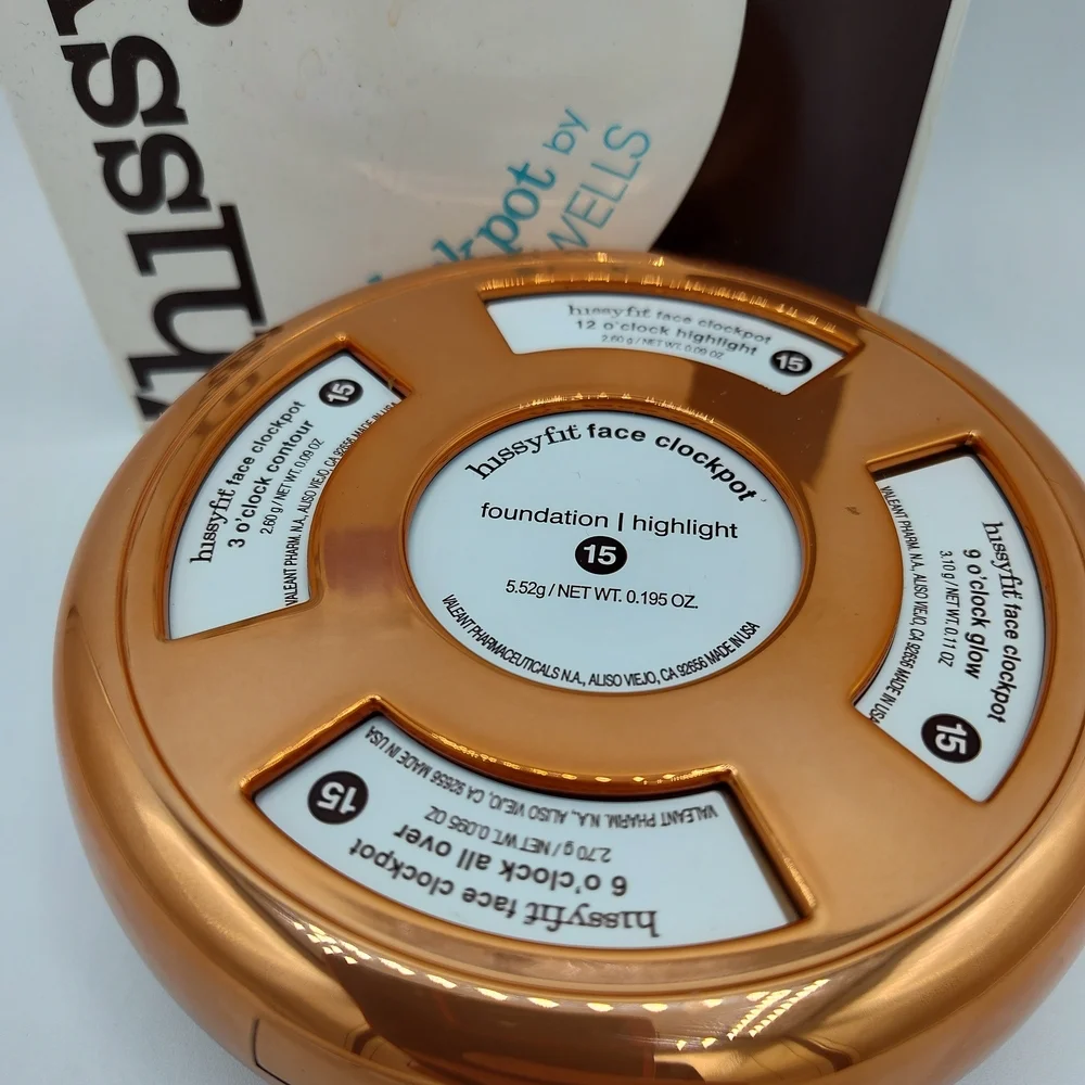 HussyFit Face Clockpot Reggie Wells Shade 15 | Foundation Highlight Palette